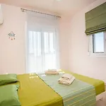 Regina - Family Dream With Double Pool 빌라