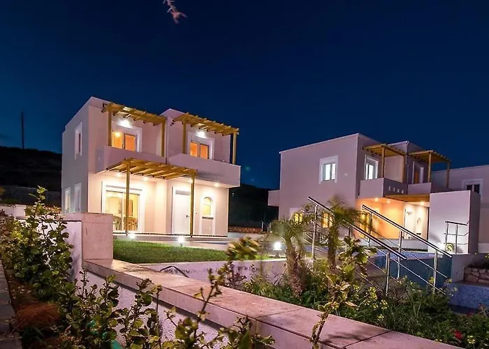 Regina - Family Dream With Double Pool *